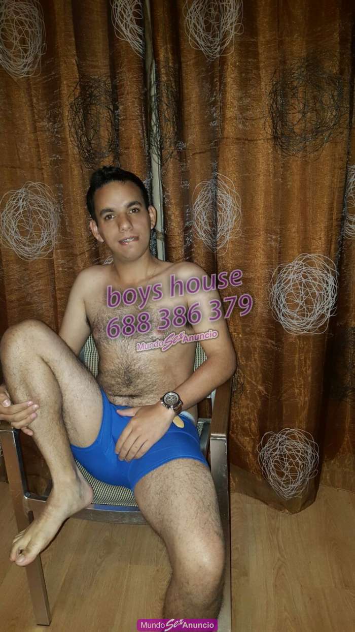 Guapos chicos vicioso completos y muy bien dotados en Madrid - 688386379