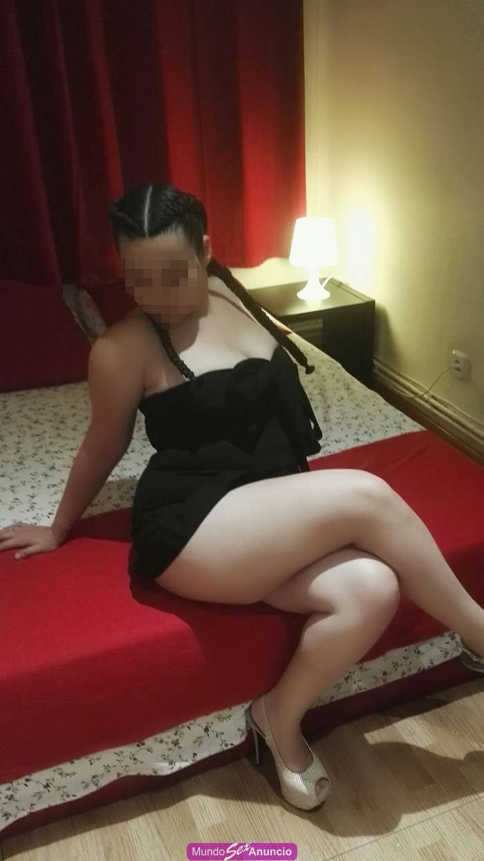 683311864 mamá española de 22 años follando por 50€ en Madrid - 660951024