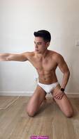 Esteban venezolano cachondo y joven